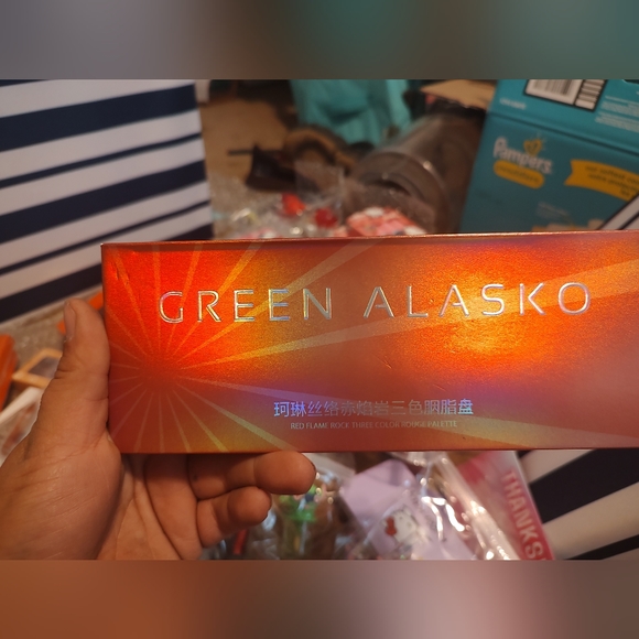 Palette - Picture 1 of 2